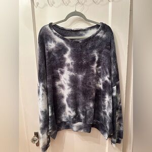 Nellie Mae Tie-Dye Gray and White Chenille Sweater